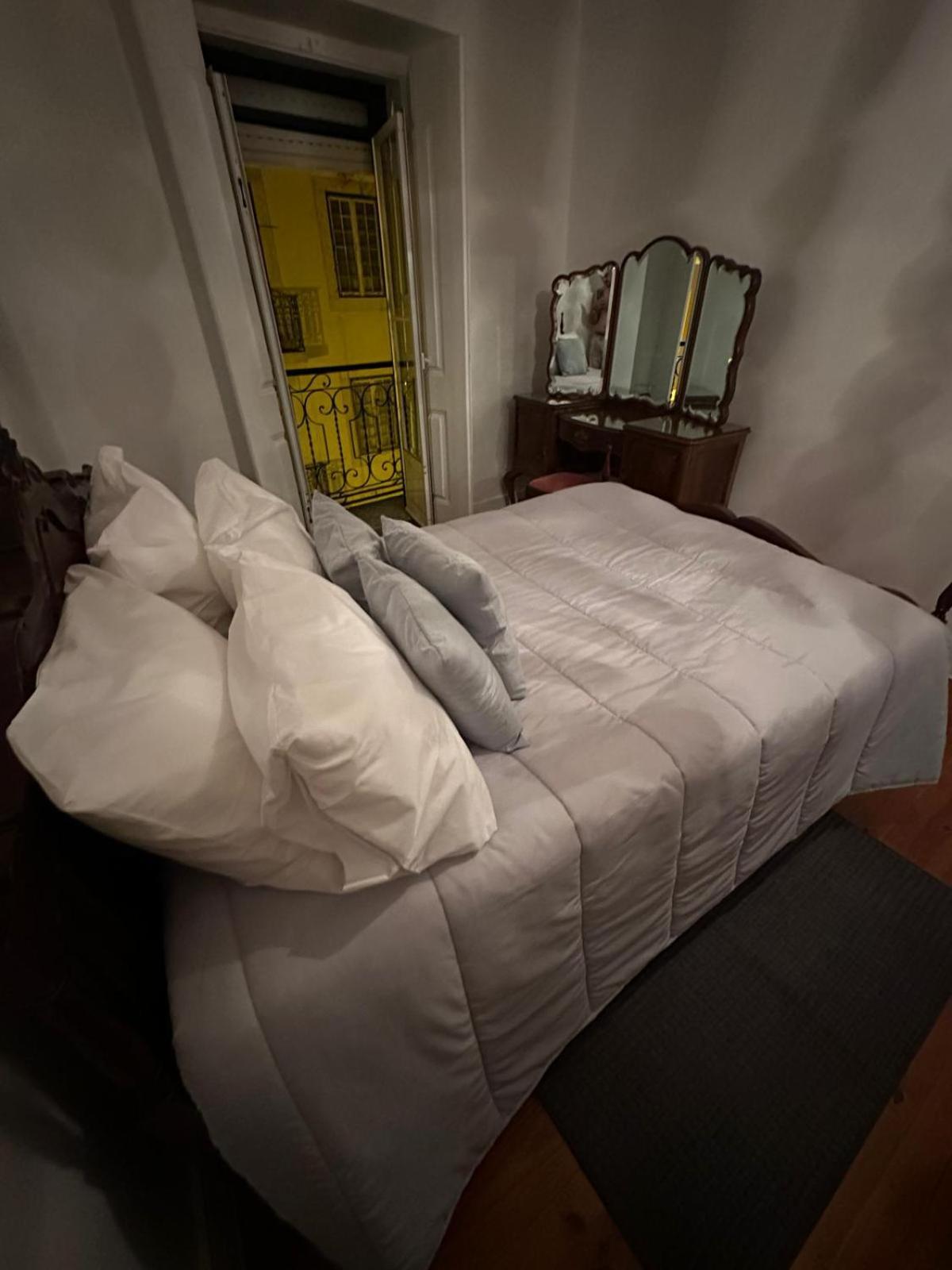 Lisboa Principe Real Home - Casa De Hospedes Стая снимка